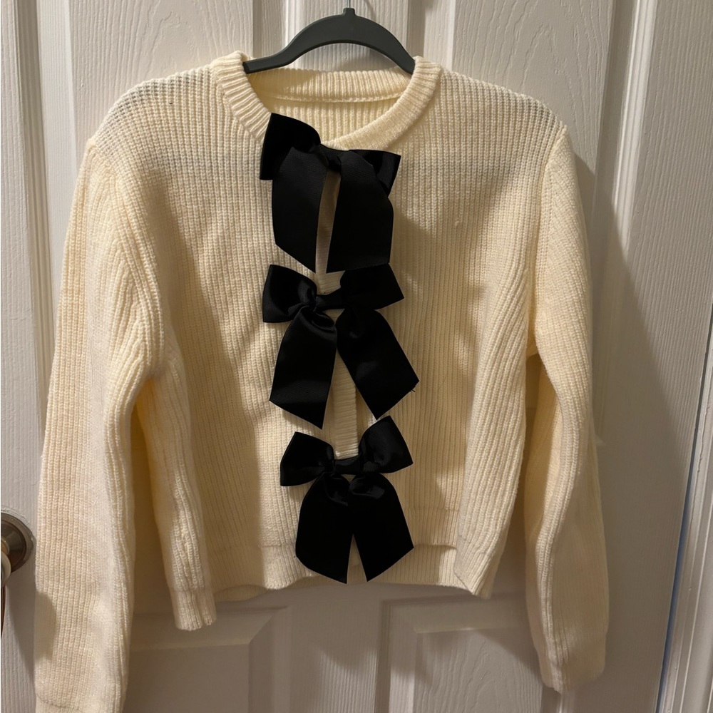 Zara snap bow sweater